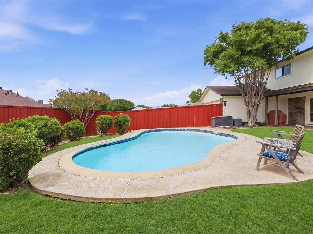 1920 Avignon Court, Carrollton, TX 75007