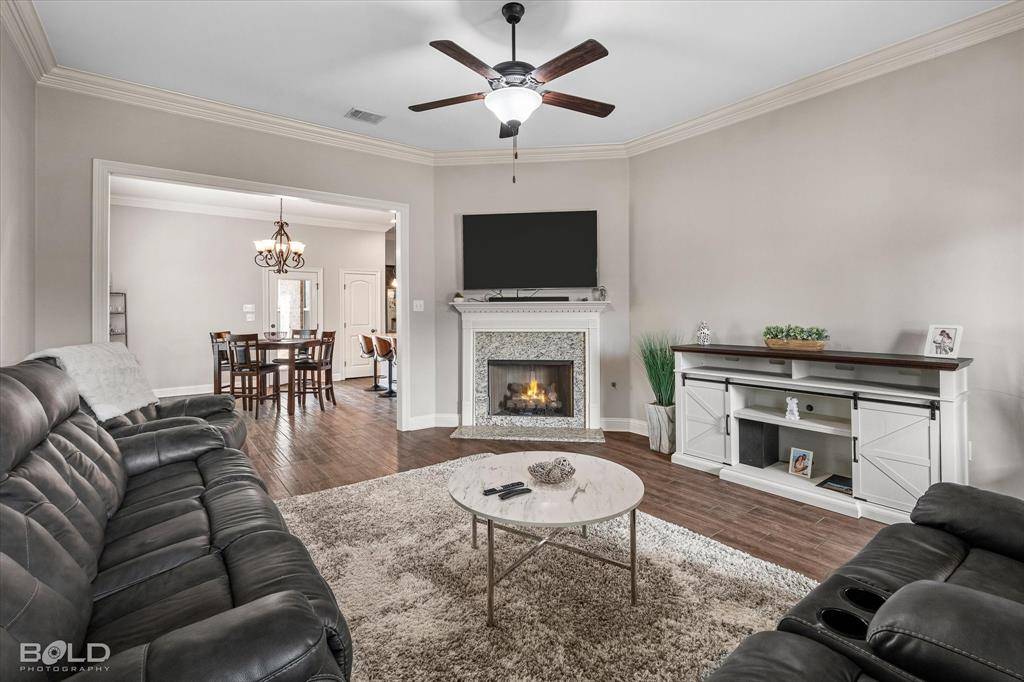 1965 Valdemar Place, Bossier City, LA 71112