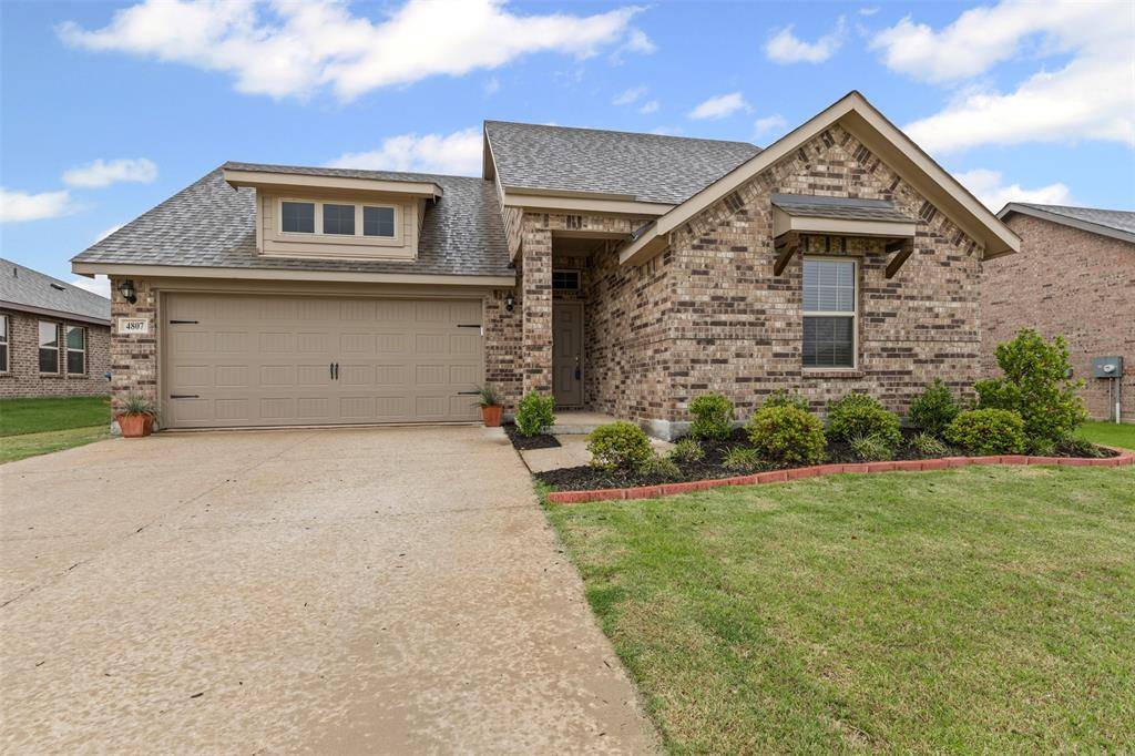 4807 Avion Drive, Sanger, TX 76266