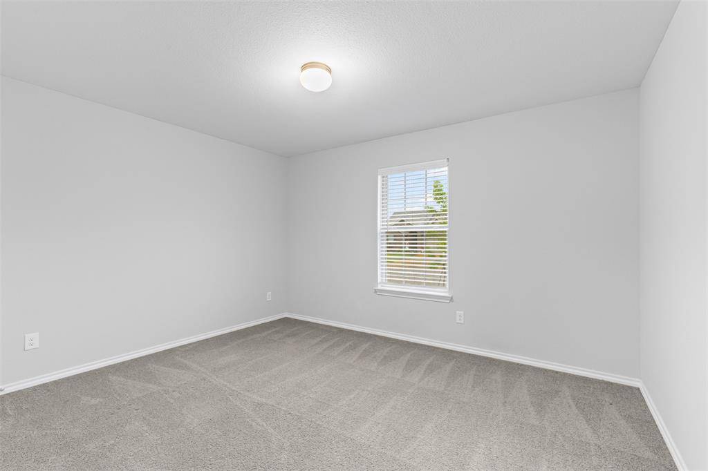 4807 Avion Drive, Sanger, TX 76266