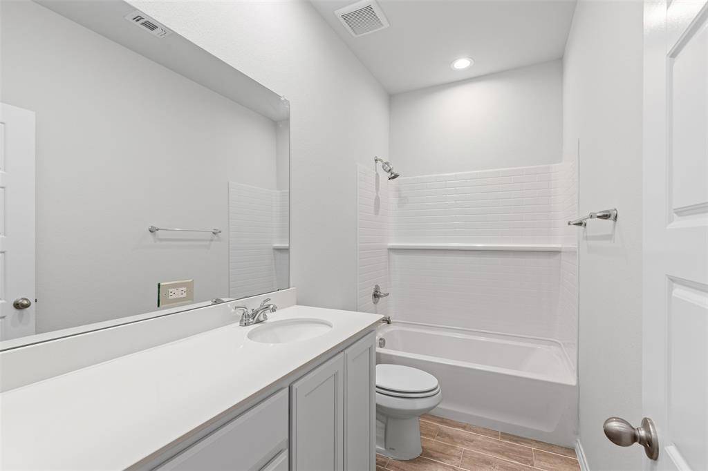 4807 Avion Drive, Sanger, TX 76266