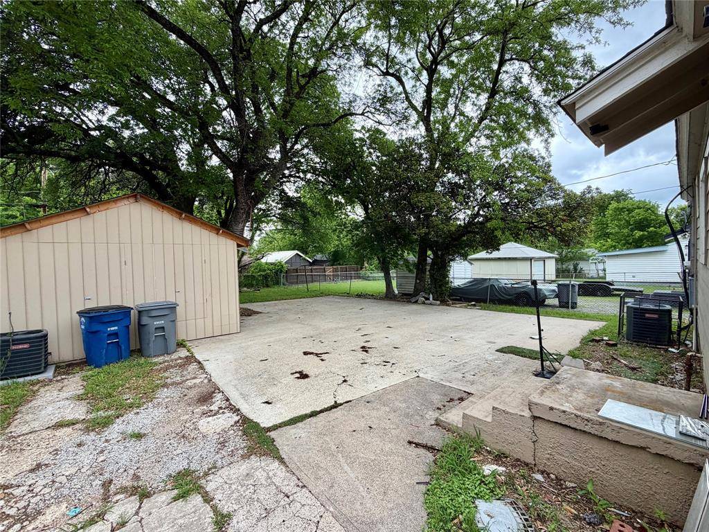 2303 Deer Path Drive, Dallas, TX 75216