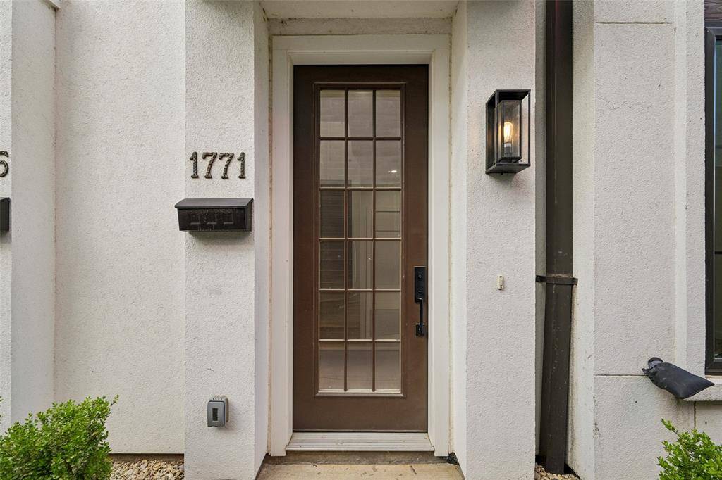 1771 Novela Way, Dallas, TX 75215