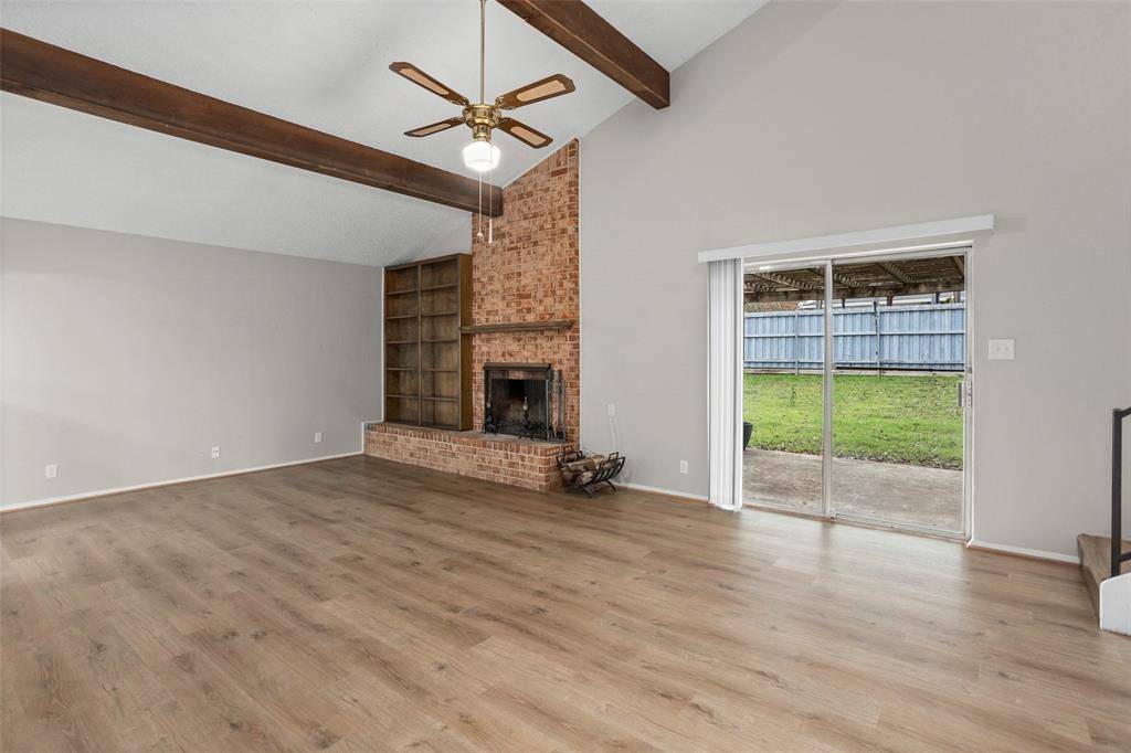 1024 Edgewood Trail, Benbrook, TX 76126