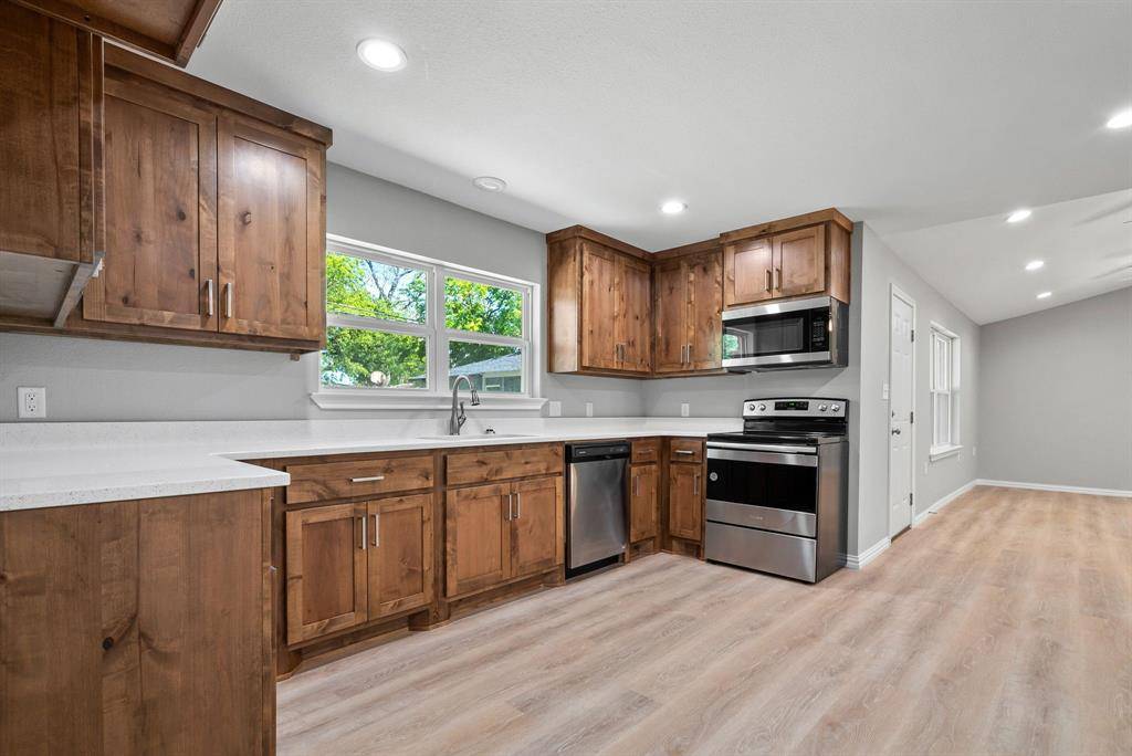 815 Lydia, Stephenville, TX 76401