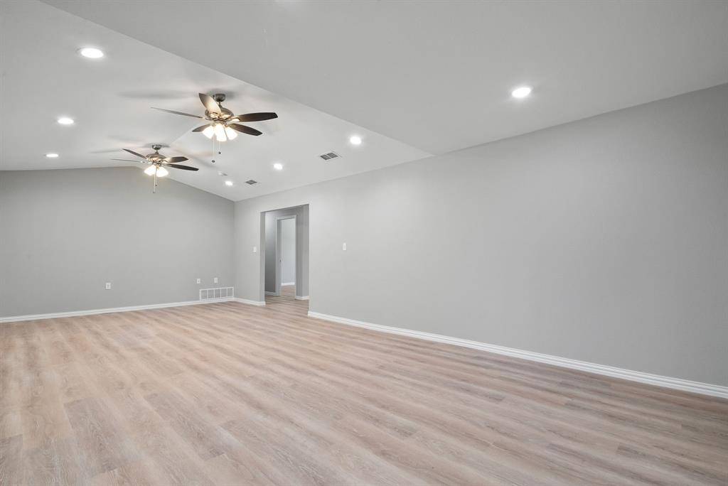 815 Lydia, Stephenville, TX 76401