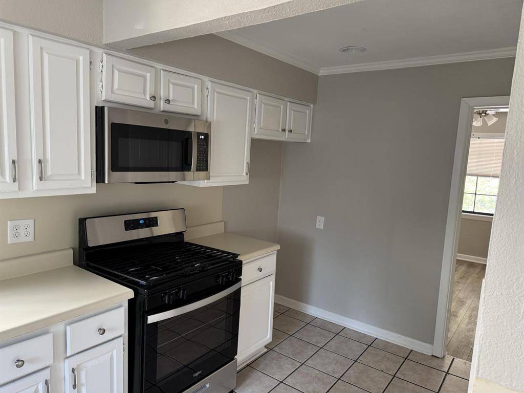 8427 Ridgelea Street, Dallas, TX 75209