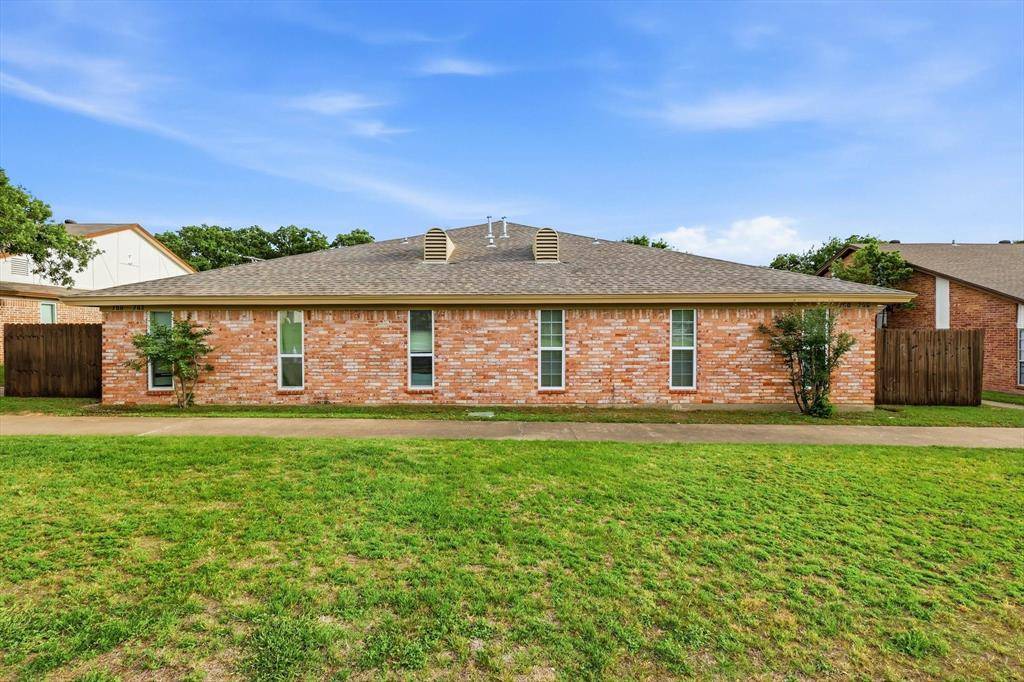 756 E Pecan Street, Hurst, TX 76053