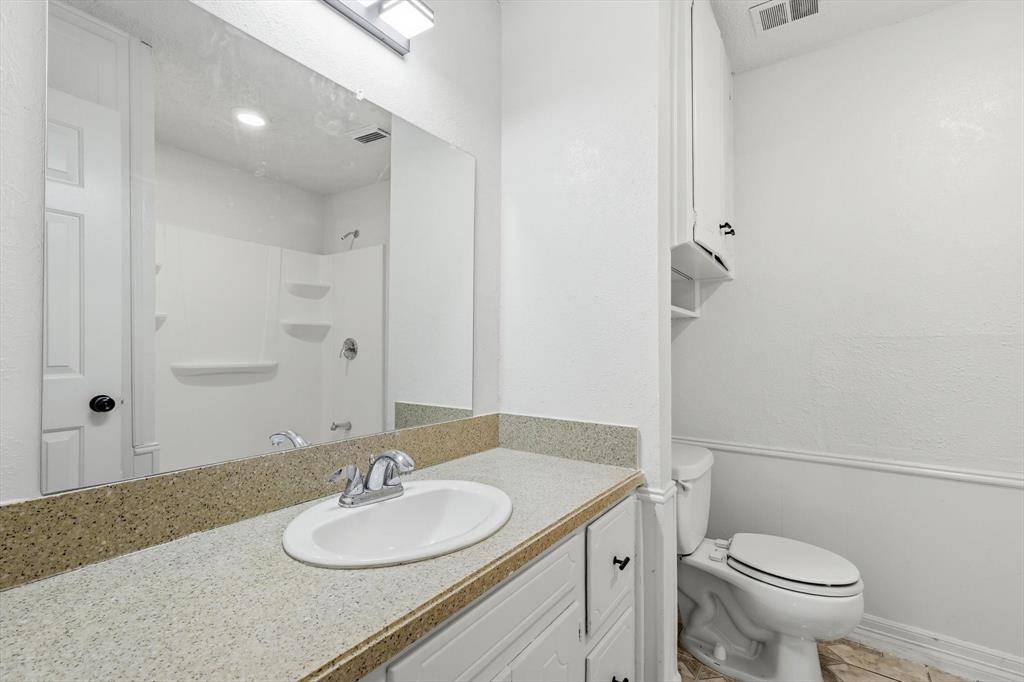 756 E Pecan Street, Hurst, TX 76053