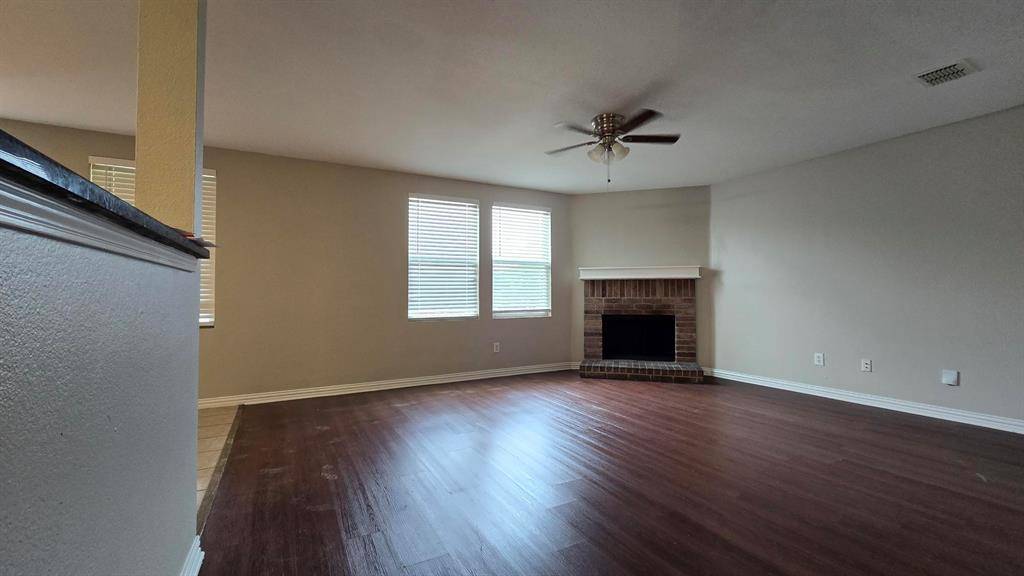 2801 Kerrville Drive, Mesquite, TX 75181