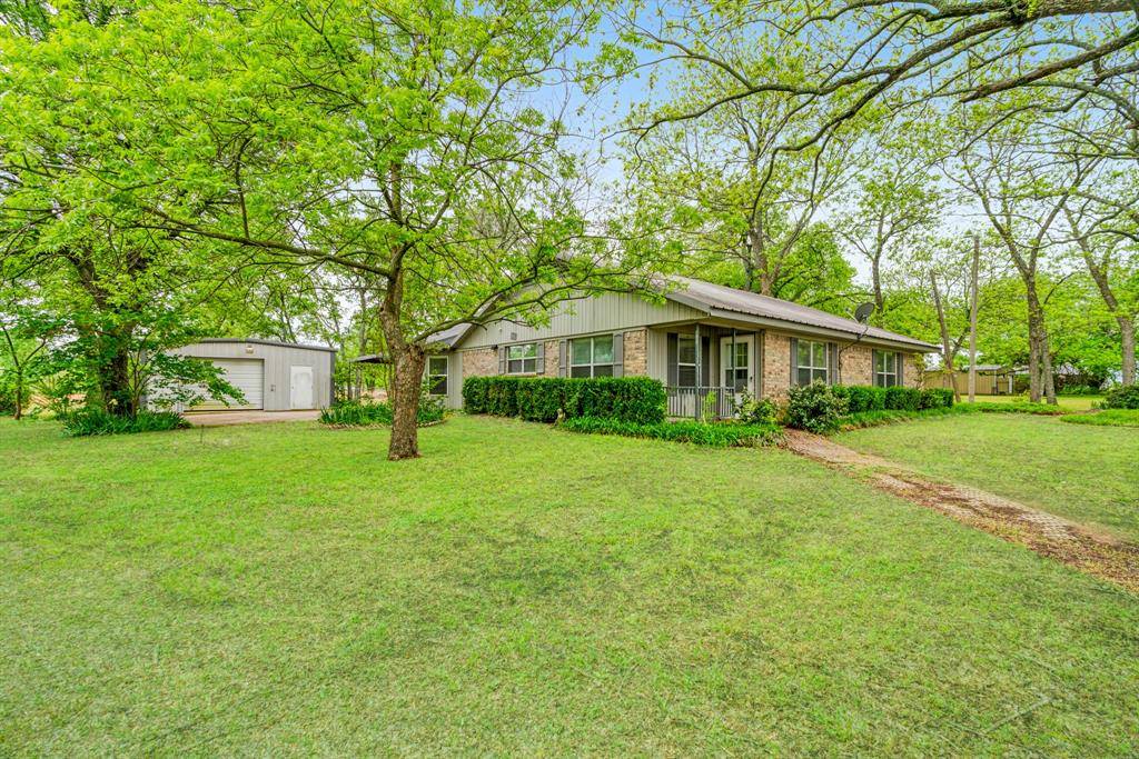 7757 Farm Road 137, Paris, TX 75460