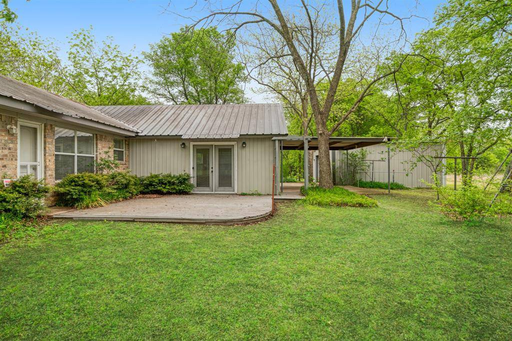 7757 Farm Road 137, Paris, TX 75460