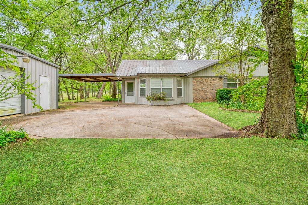 7757 Farm Road 137, Paris, TX 75460