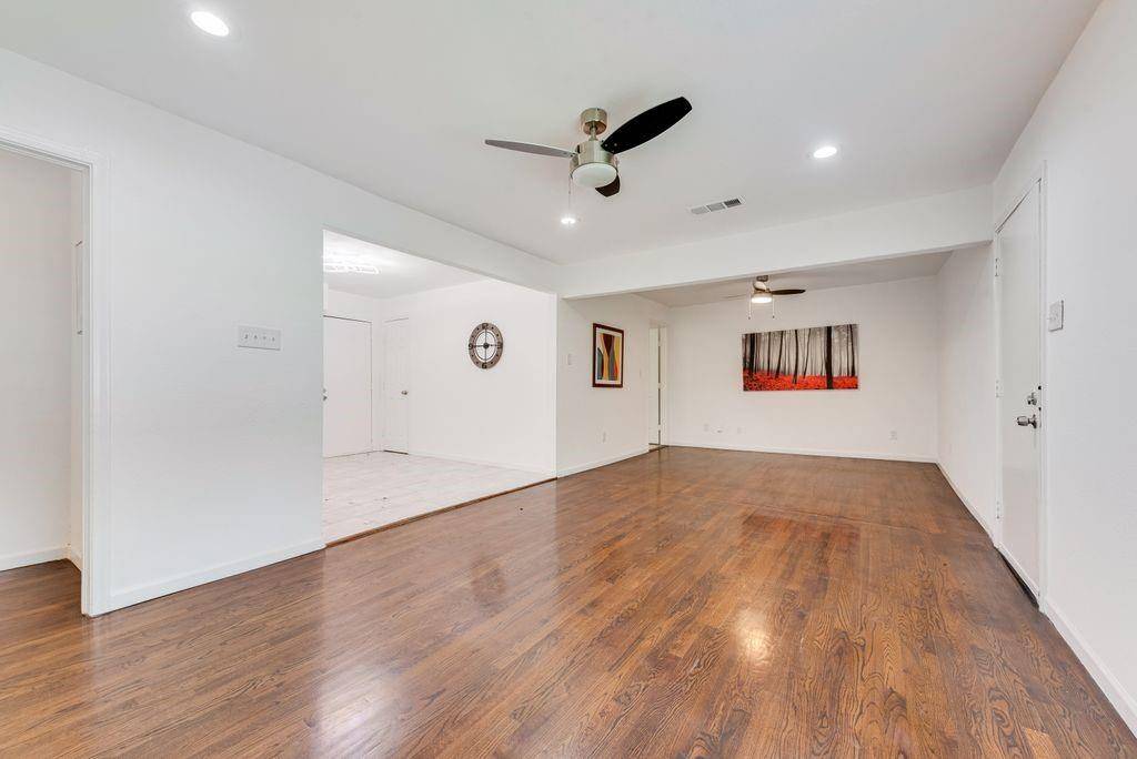 1528 Valley View Street, Mesquite, TX 75149