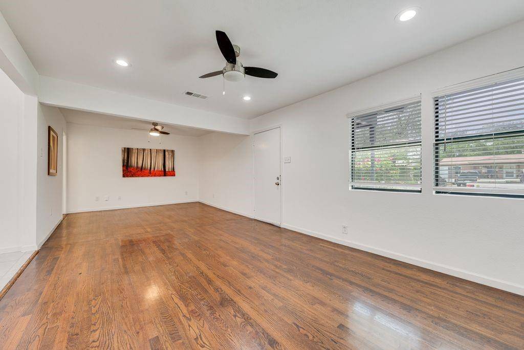 1528 Valley View Street, Mesquite, TX 75149