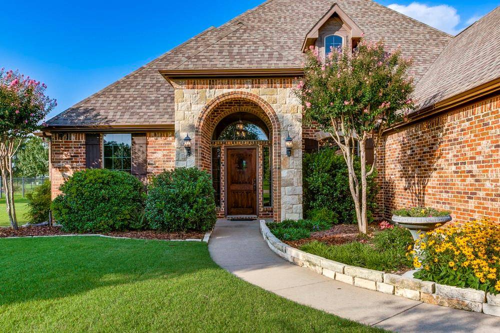 10044 Dennehy Drive, Talty, TX 75126