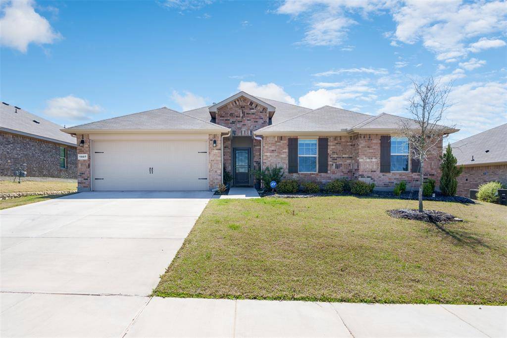 1907 Heritage Court, Cleburne, TX 76033