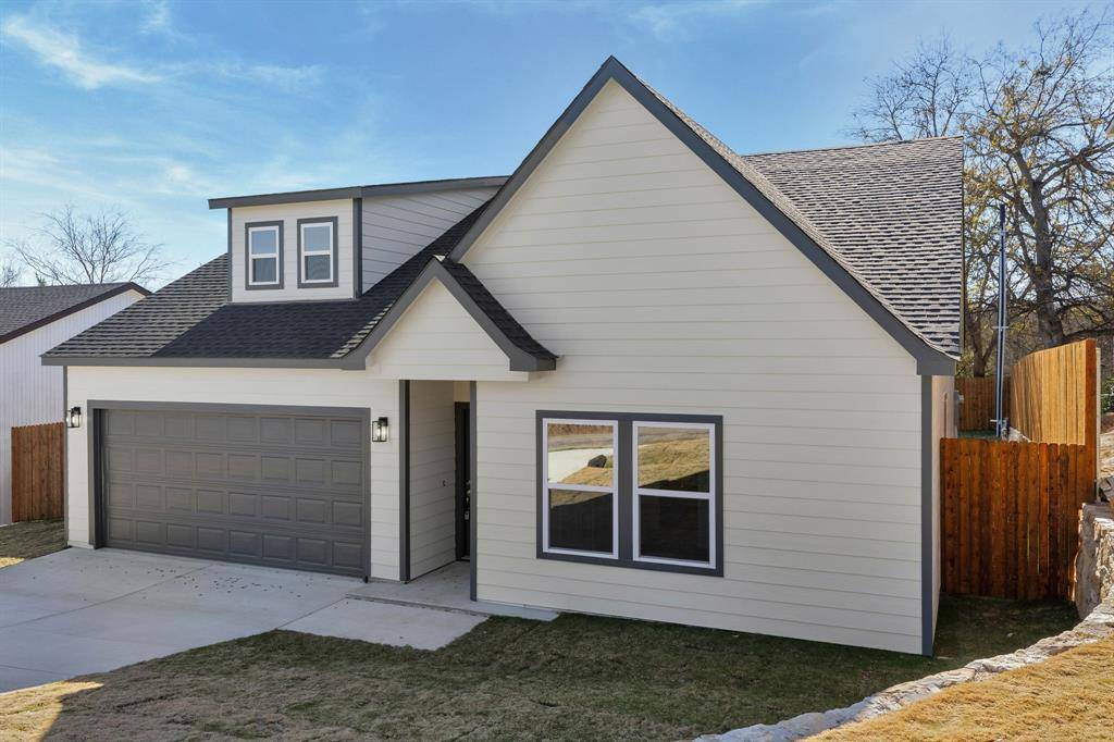 2619 Hillside Drive, Granbury, TX 76048