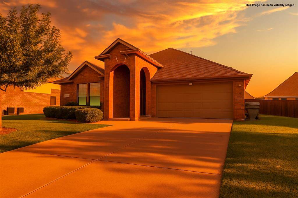 3105 Clear Springs Drive, Forney, TX 75126