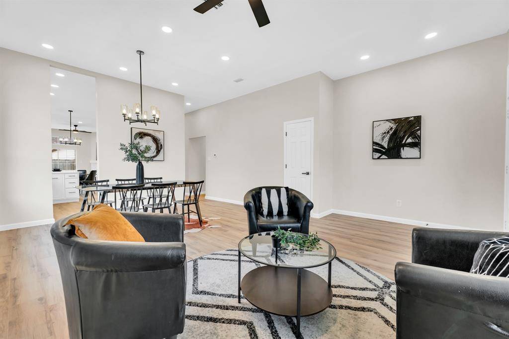 214 Chamblin Court, Cedar Hill, TX 75104