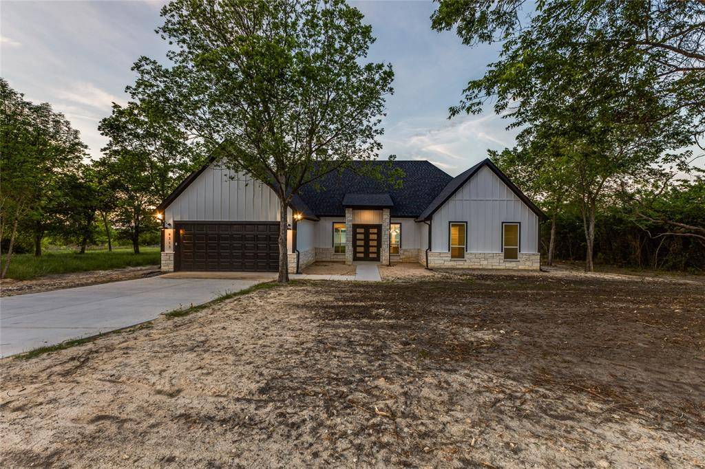 9313 W Shoreline Drive, Kemp, TX 75143