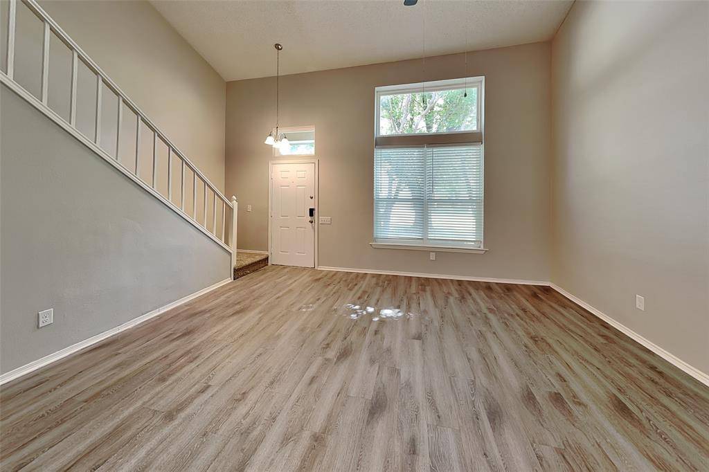 6869 Dogwood Court, North Richland Hills, TX 76182