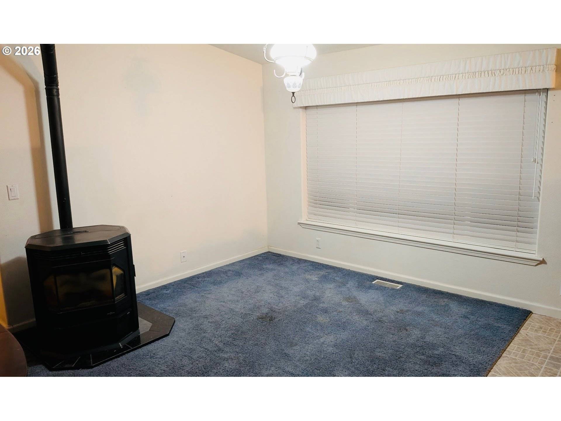 6425 SW CANAL BLVD, Redmond, OR 97756