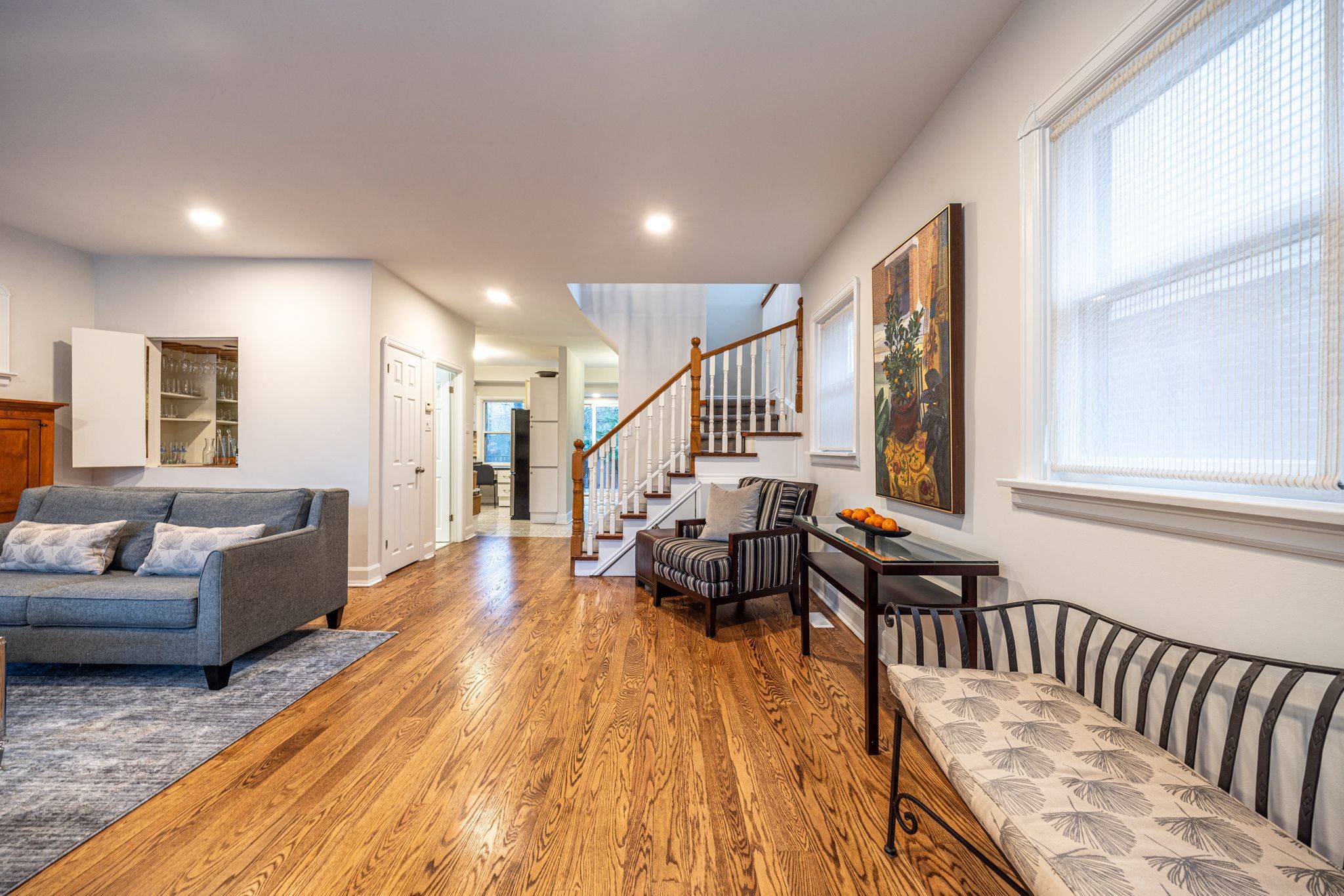 156 Glenvale BLVD, Toronto C11, ON M4G 2W3