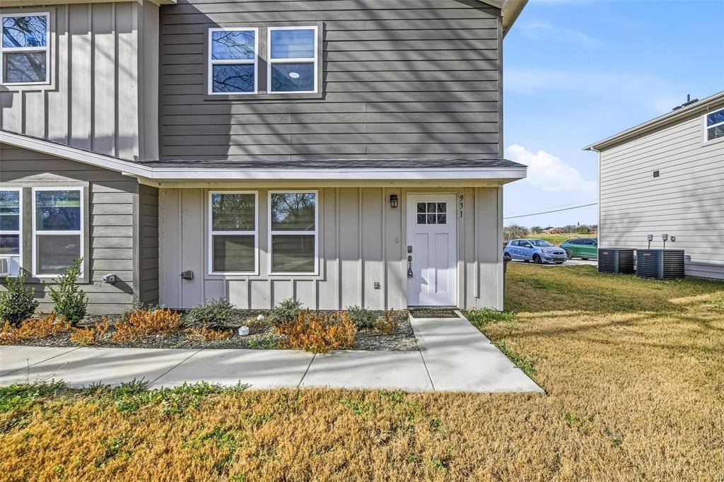 933 River Road, Fort Worth, TX 76114