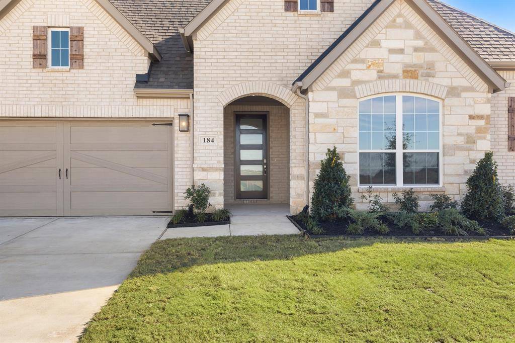 184 Mountain Laurel Drive, Waxahachie, TX 75165