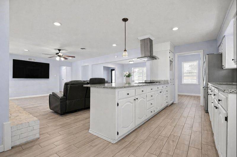 2725 Mark Drive, Mesquite, TX 75150