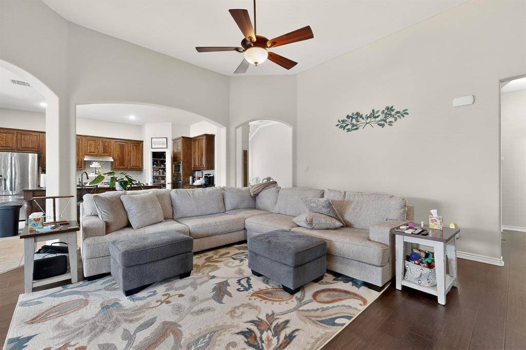 1025 Humble Way, Forney, TX 75126