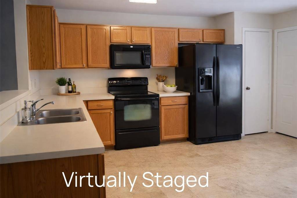 724 Lemons Street, Cedar Hill, TX 75104