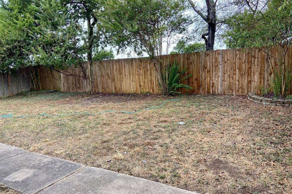 724 Lemons Street, Cedar Hill, TX 75104