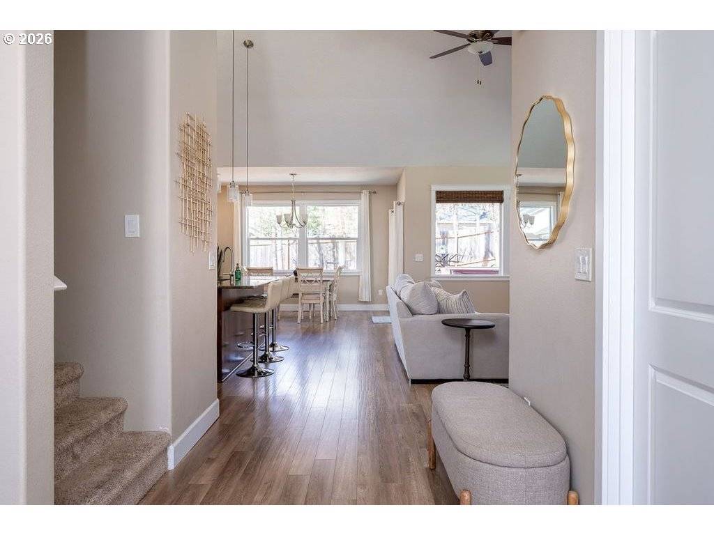 519 NW HILLCREST DR, Dallas, OR 97338