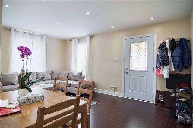 186 Maurice DR #Upper, Oakville, ON L6K 2W9