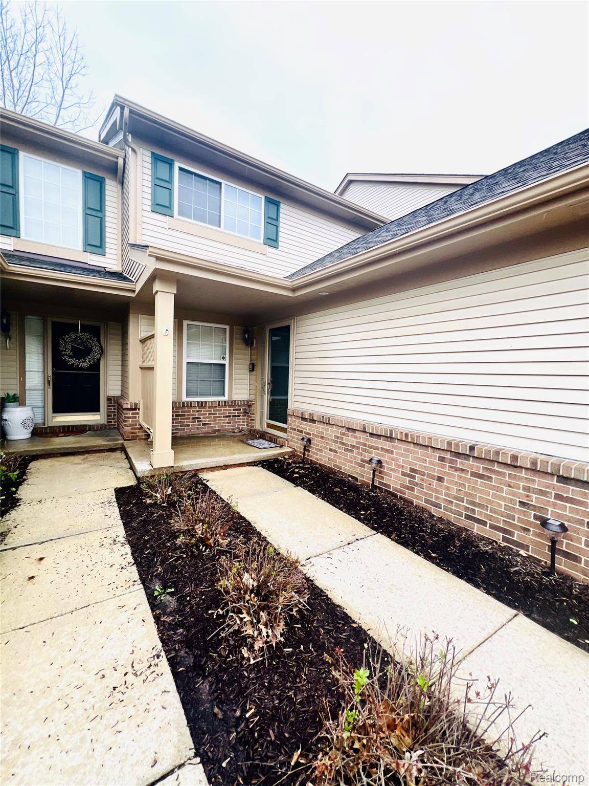 162 S Vista, Auburn Hills, MI 48326