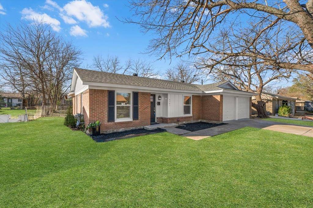 4701 Darla Drive, Fort Worth, TX 76132