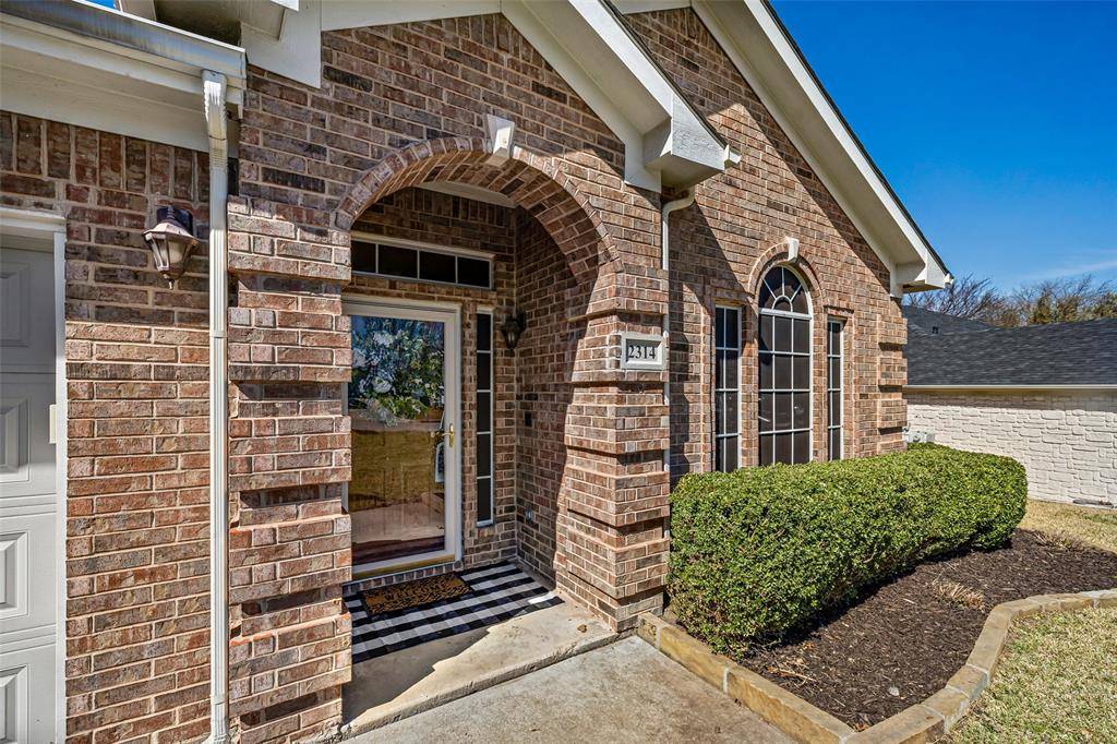 2314 Summer Brook Drive, Weatherford, TX 76087