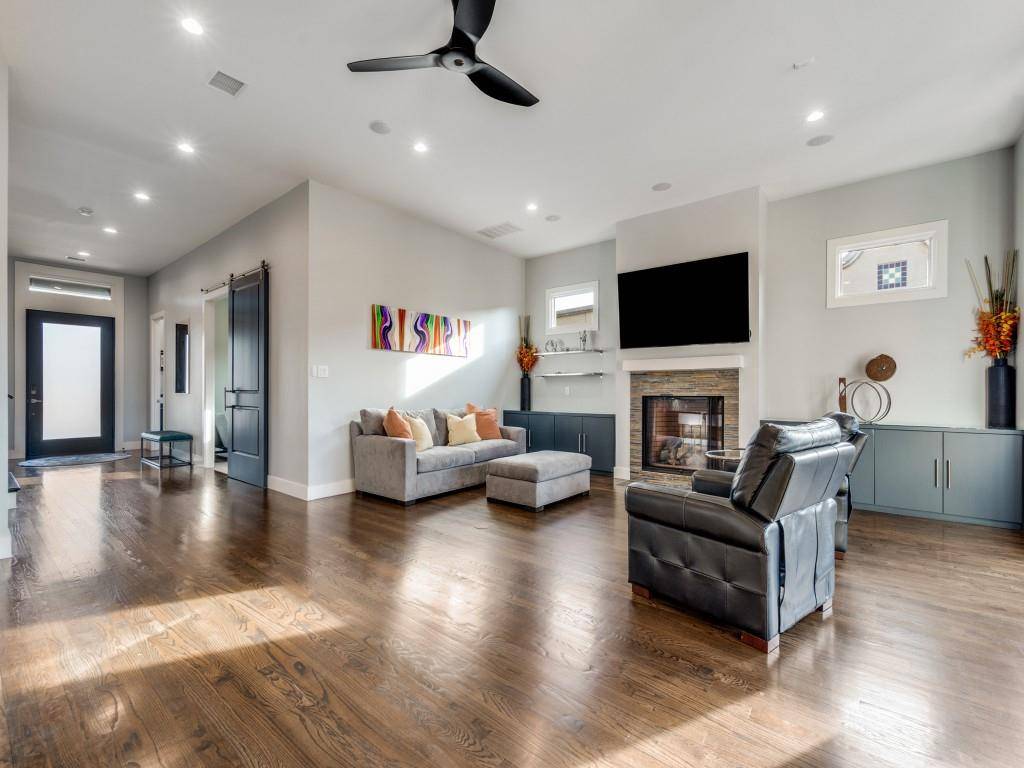 7912 Hanover Street, Dallas, TX 75225