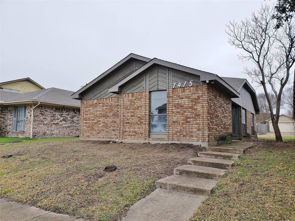 1415 Smokehouse Street, Mesquite, TX 75149