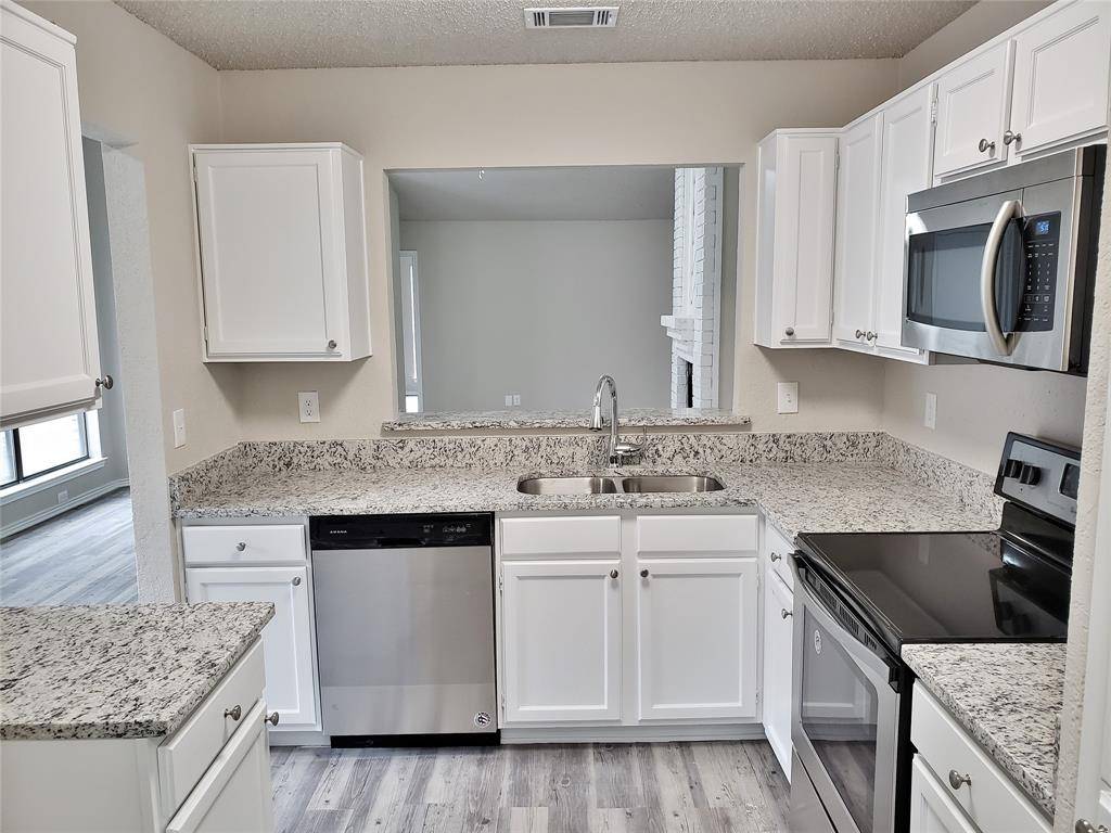 1415 Smokehouse Street, Mesquite, TX 75149