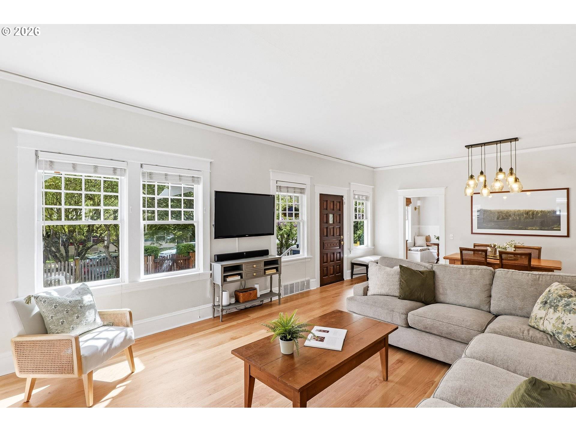 3557 NE HOLLYROOD CT, Portland, OR 97212