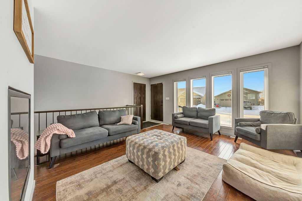 5514 52 AVE, Blackfoot, AB T0B 0L0