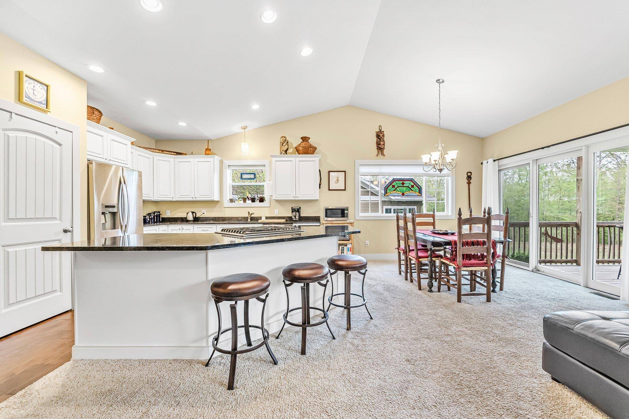 2140 Chelsea LN, Garfield Twp, MI 49685