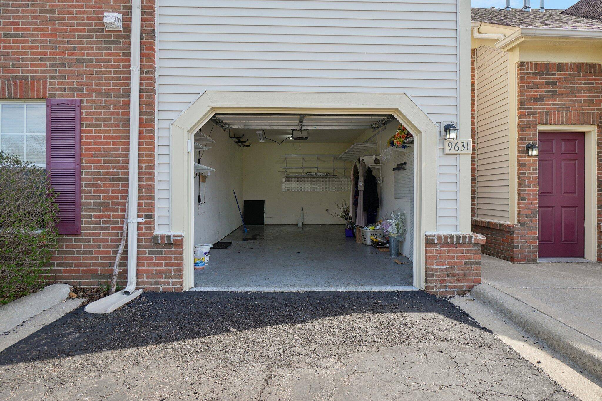 9631 Lakeside DR #68, Ypsilanti Twp, MI 48197