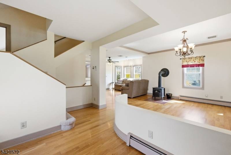 419 Greenwich St, Belvidere Twp., NJ 07823