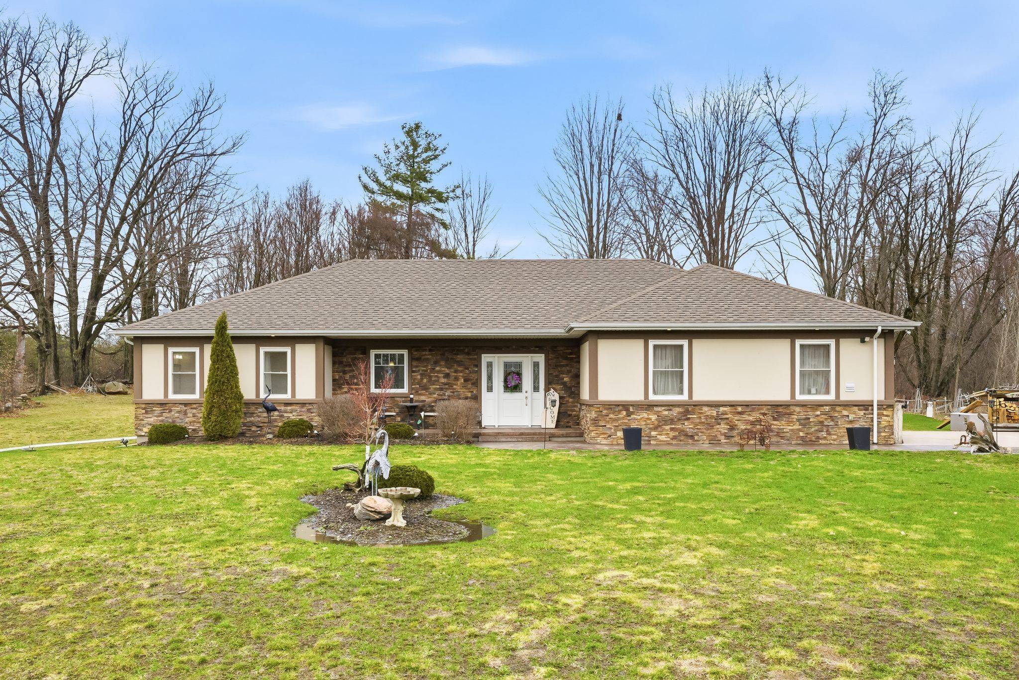 880 Dingman RD, Cramahe, ON K0K 1M0