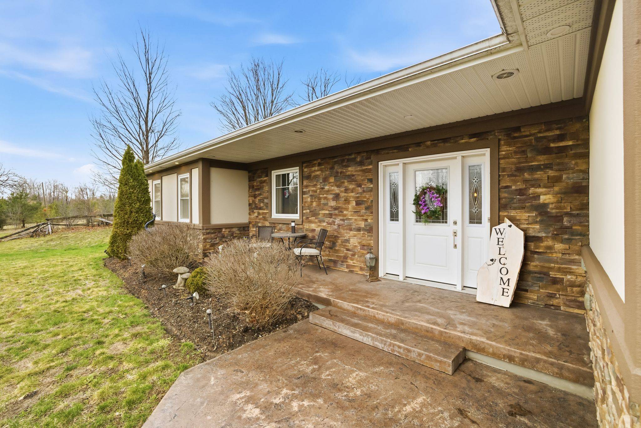 880 Dingman RD, Cramahe, ON K0K 1M0