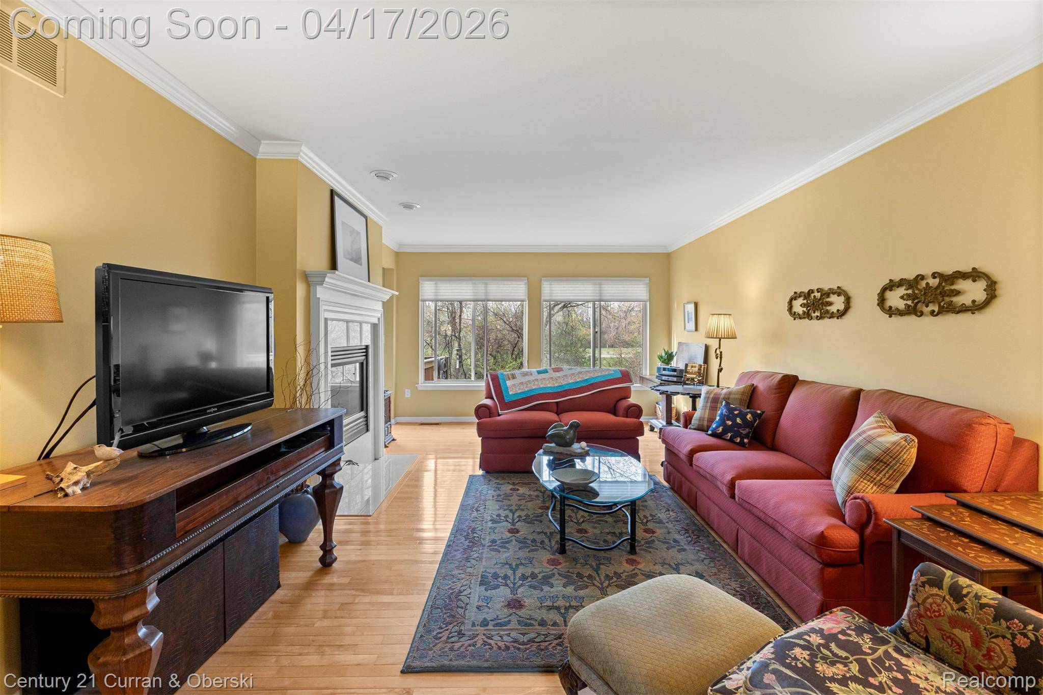 134 Legacy Park CIR, Dearborn Heights, MI 48127